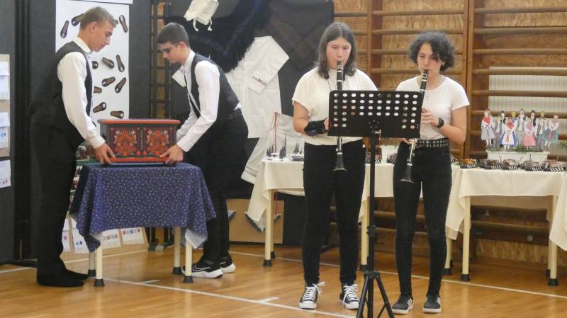 3.Die Ankunft der Truhe mit dem Schlüssel.JPG